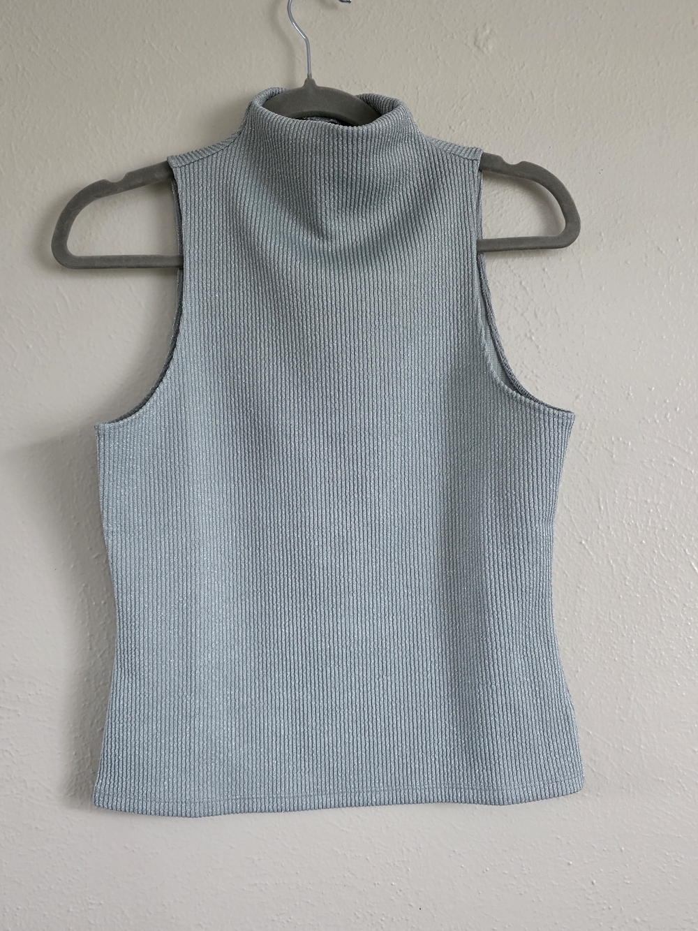 H&M Grey Ribbed Mock Neck Sleeveless Tank With Silver Shimmer